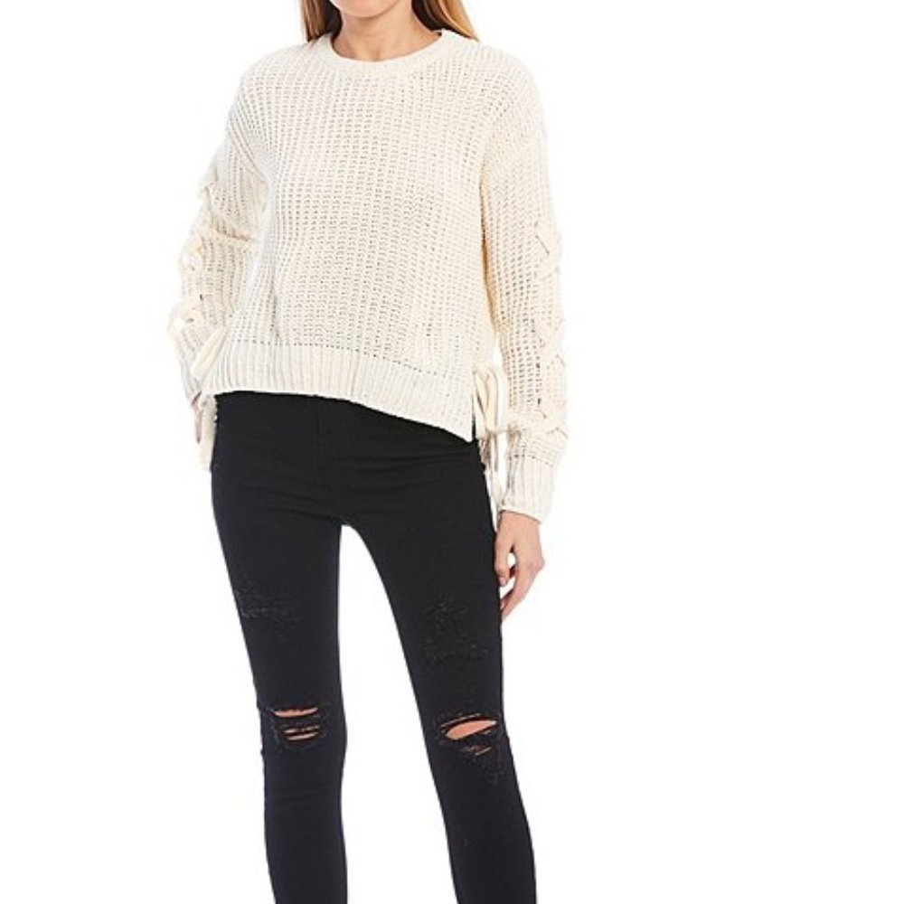 NWT TAKARA Long-LaceUp-Sleeve Tie-Side So Soft Sweater - Picture 2 of 4